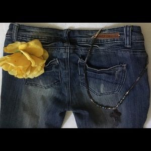 “ALMOST FAMOUS” Cropped, Cuffed, Ripped, Jean-Sz 1